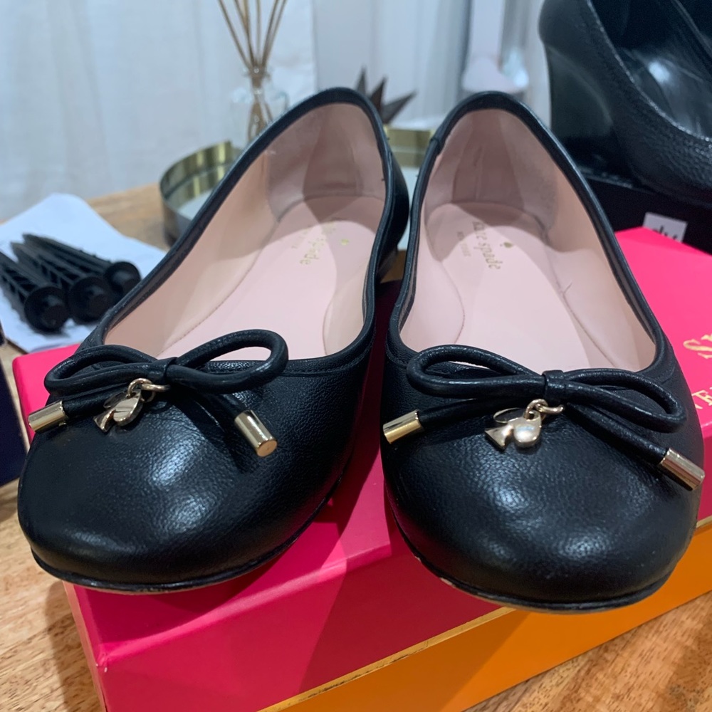 KATE SPADE NEW YORK, Willa Black Leather Flats